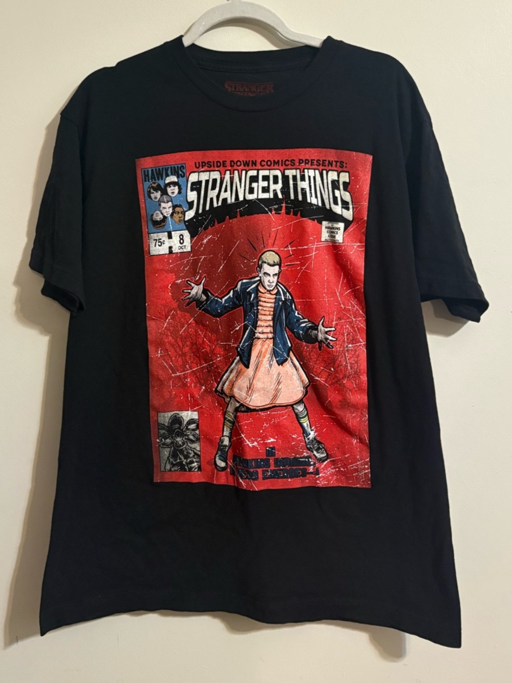 Stranger Things Graphic Tee  Black with Red Print X-Large Eleven comic